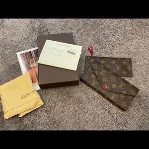 Authentic Louis Vuitton josephine wallet w insert